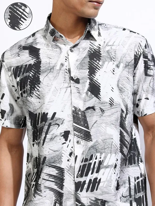 Locomotive Men Grey Printed Relaxed Fit Casual Shirt