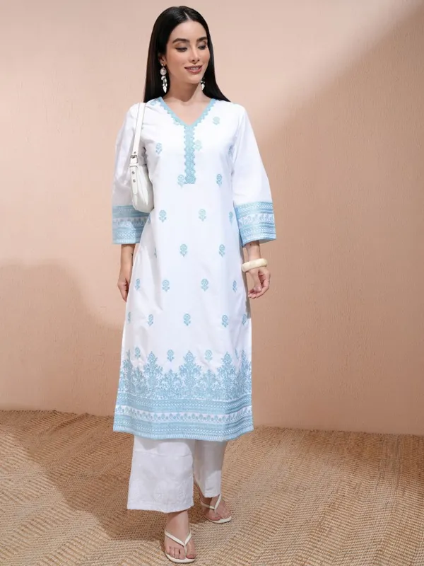 Embroidered Straight Kurta