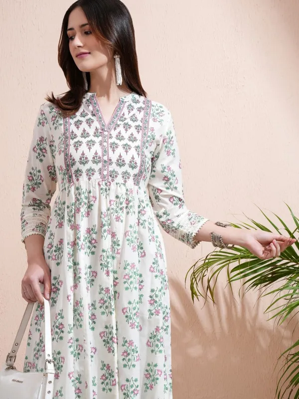 Vishudh Women Cream Printed Kurta With Trousers