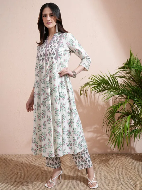 Vishudh Women Cream Printed Kurta With Trousers