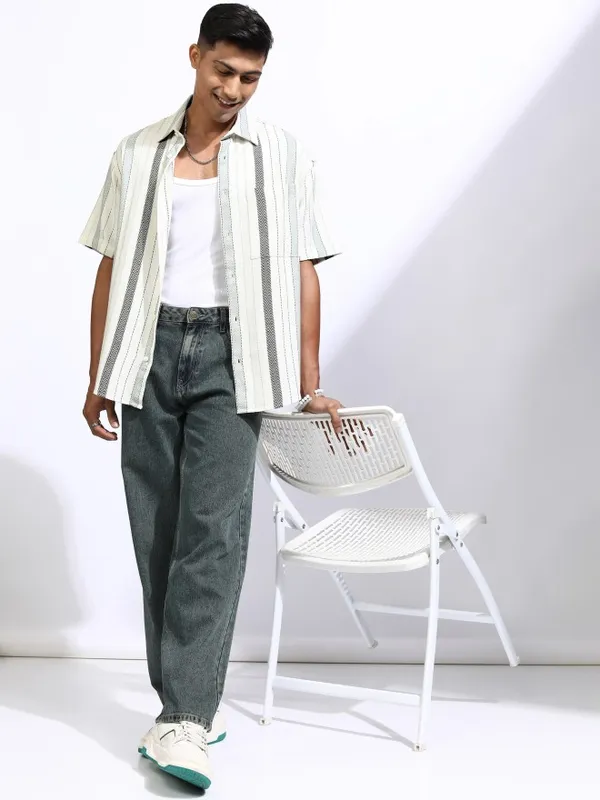 Locomotive Men Off White Striped Oversized Fit Casual Shirt