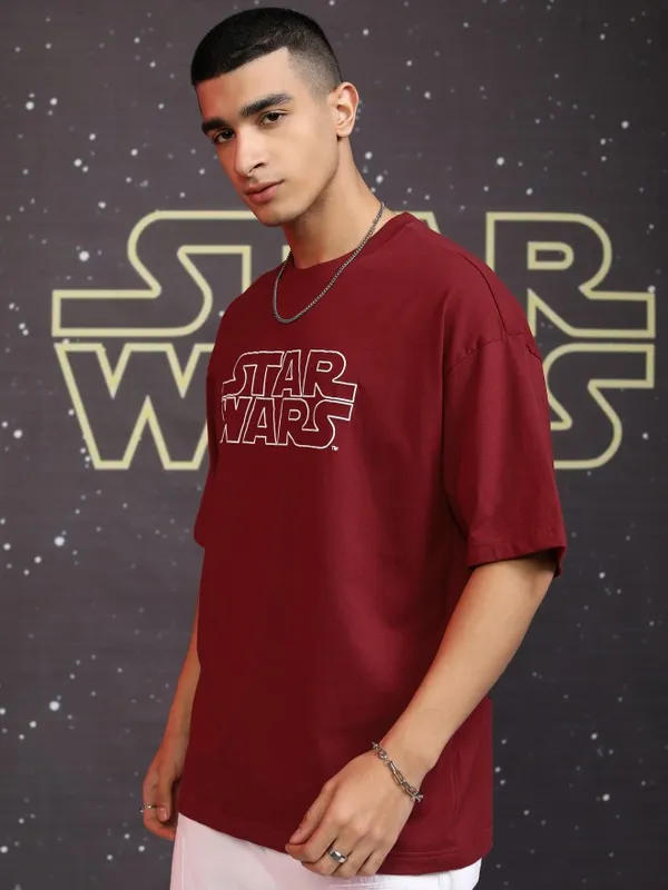 Star Wars By Highlander Men Maroon R2-D2 And C-3PO Printed Round Neck Oversized Fit T-Shirt