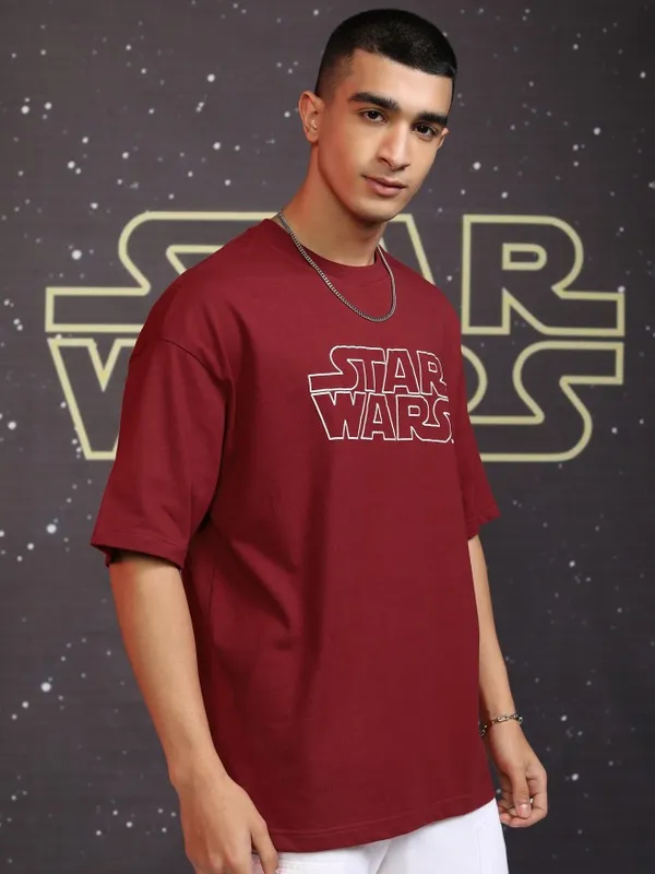 Star Wars By Highlander Men Maroon R2-D2 And C-3PO Printed Round Neck Oversized Fit T-Shirt