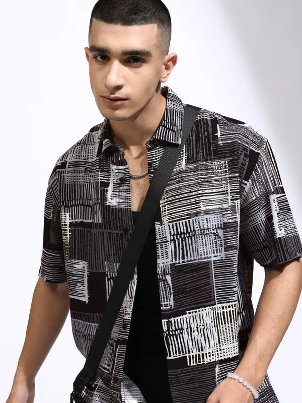Highlander Men Grey Printed Relaxed Fit Casual Shirt