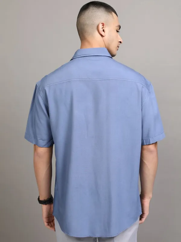 Highlander Men Blue Solid Relaxed Fit Casual Shirt