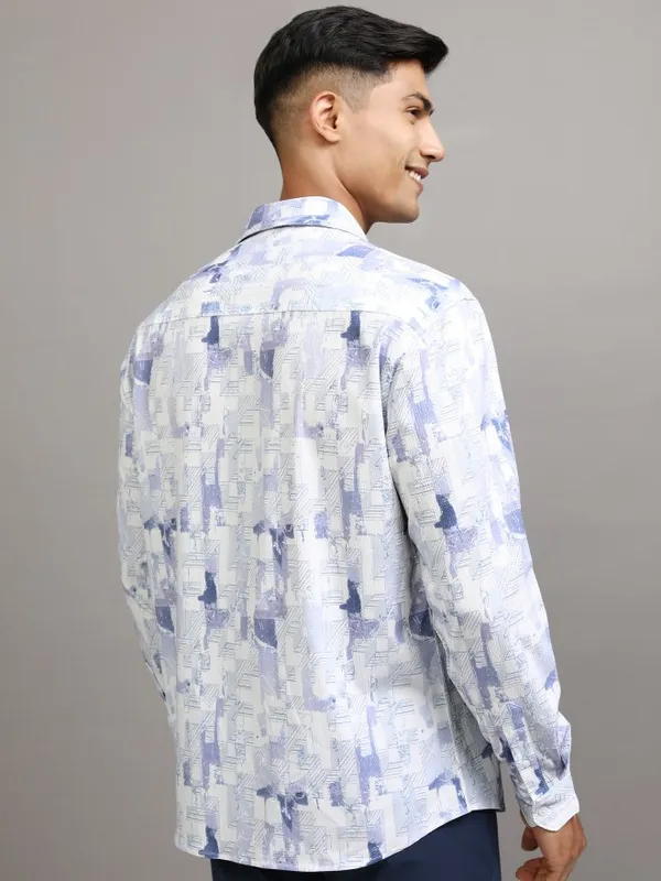 Locomotive Men Lavender Printed Regular Fit Casual Shirt