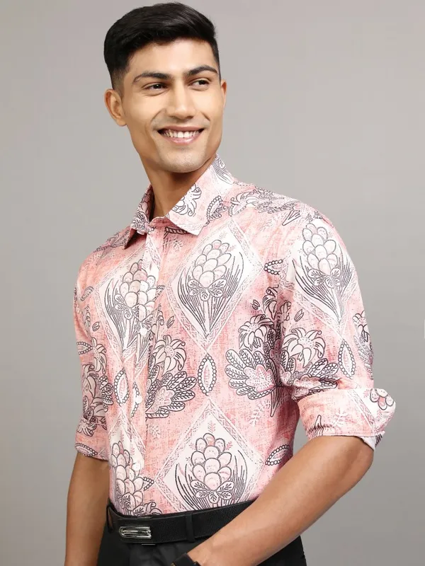 Locomotive Men Pink Printed Slim Fit Casual Shirt