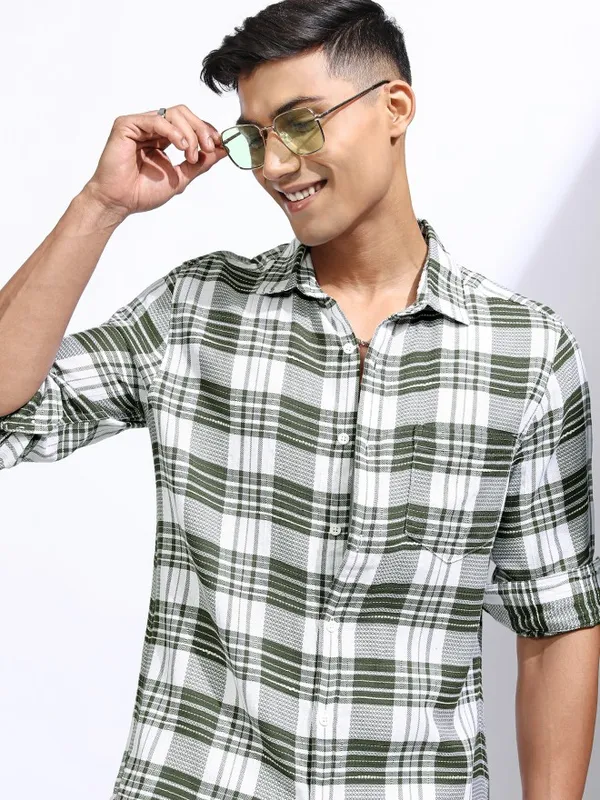 Locomotive Men Olive Checked Regular Fit Casual Shirt