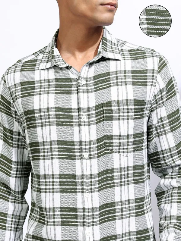 Locomotive Men Olive Checked Regular Fit Casual Shirt