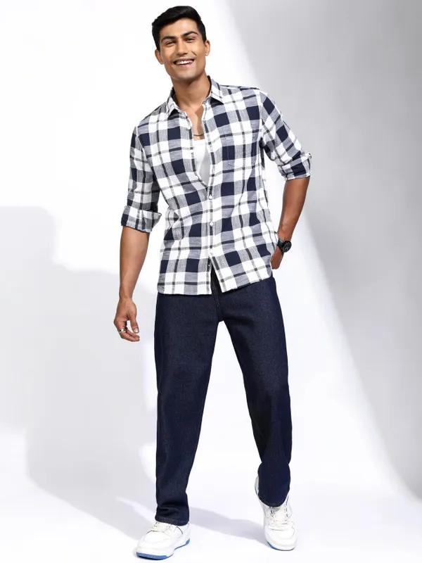 Locomotive Men Blue Checked Regular Fit Casual Shirt