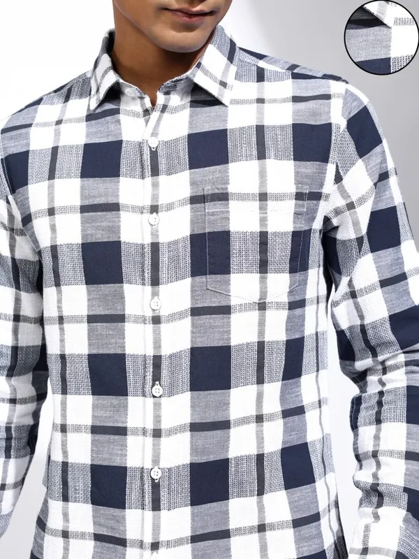 Locomotive Men Blue Checked Regular Fit Casual Shirt