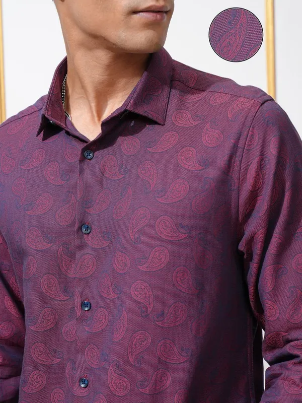 Locomotive Men Purple Printed Regular Fit Casual Shirt