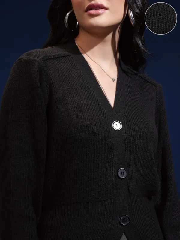 Tokyo Talkies Women Black V-Neck Sweater