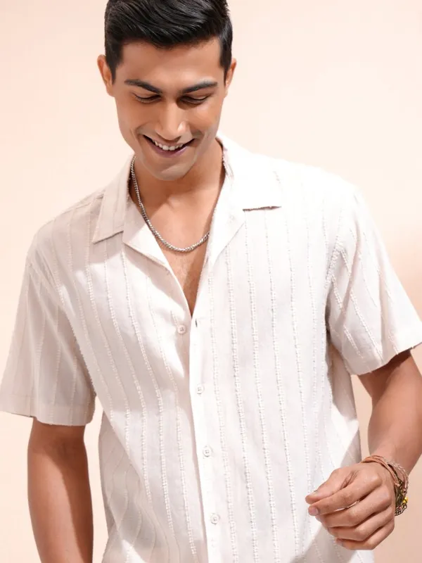 Locomotive Men Beige Striped Relaxed Fit Casual Shirt