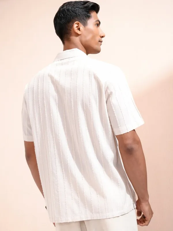 Locomotive Men Beige Striped Relaxed Fit Casual Shirt