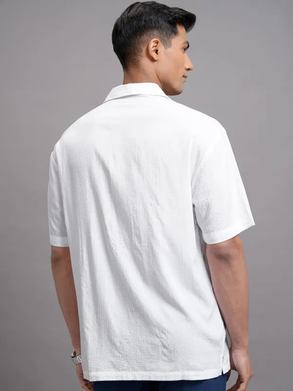 Locomotive Men White Textured Relaxed Fit Casual Shirt