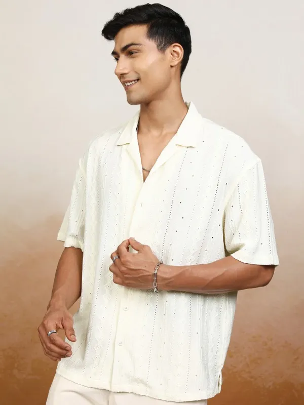 Locomotive Men Cream Textured Oversized Fit Casual Shirt