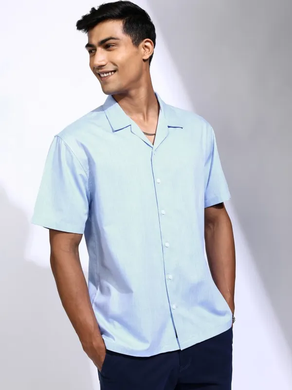 Locomotive Men Blue Solid Relaxed Fit Casual Shirt