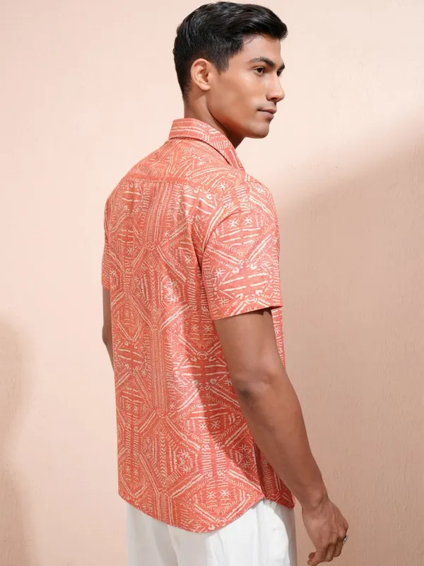 Locomotive Men Orange Printed Slim Fit Casual Shirt