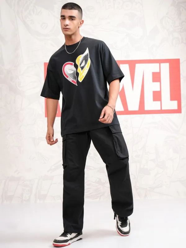 Marvel By Highlander Men Black Deadpool And Wolverine Printed Round Neck Oversized Fit T-Shirt