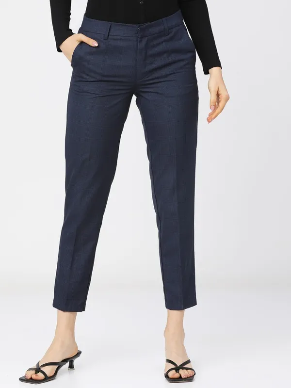 Tokyo Talkies Women Navy Blue Checked Regular Fit Casual Trouser