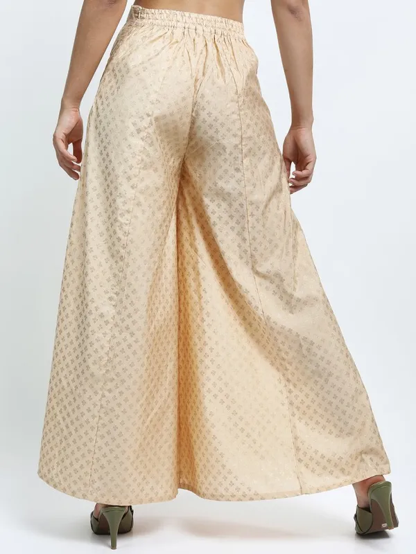 Vishudh Women Beige Printed Straight Palazzos