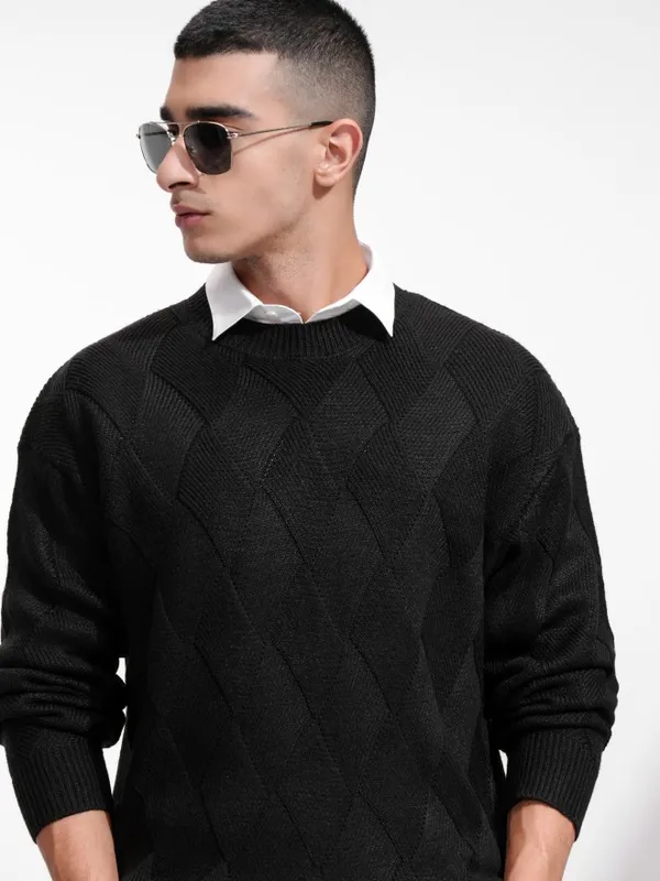 Highlander Men Black Round Neck Pullover
