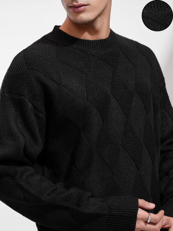 Highlander Men Black Round Neck Pullover