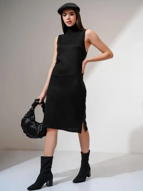 Tokyo Talkies Women Black Solid Sheath Dress