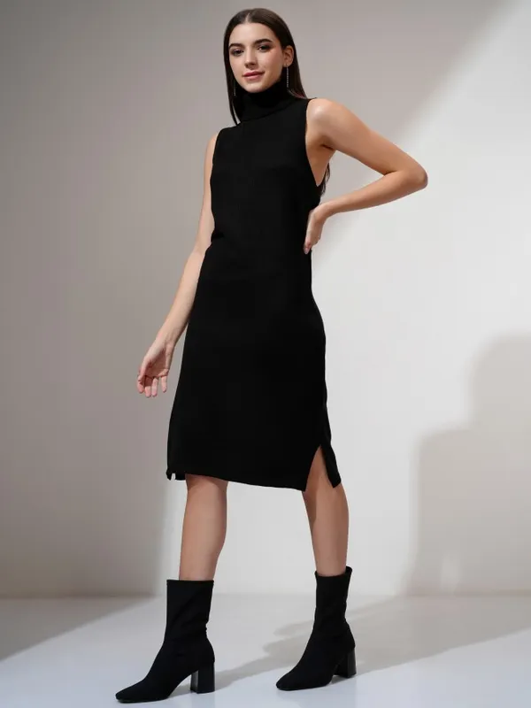 Tokyo Talkies Women Black Solid Sheath Dress