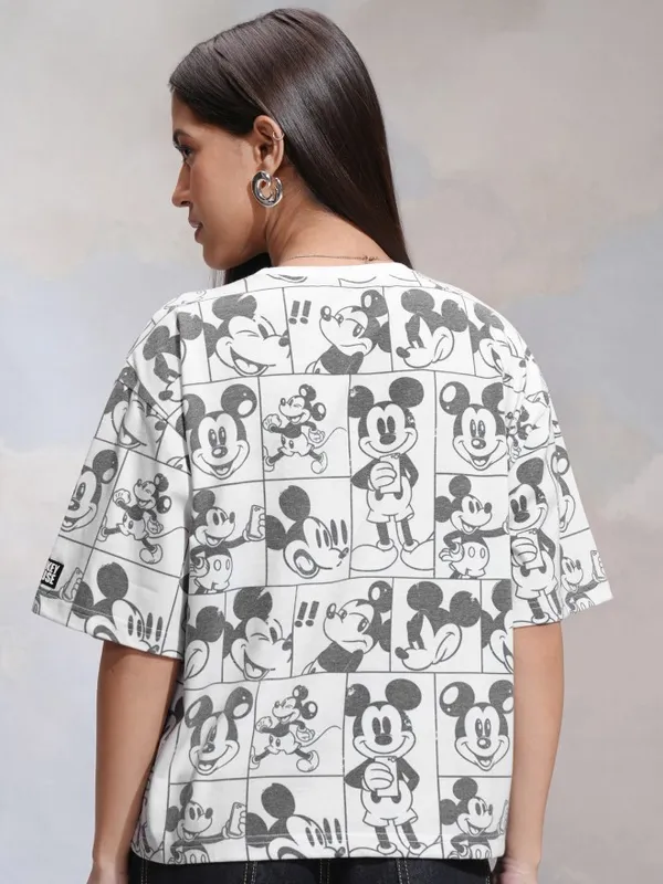 Disney By Tokyo Talkies Women White Mickey Mouse Printed Round Neck T-Shirt