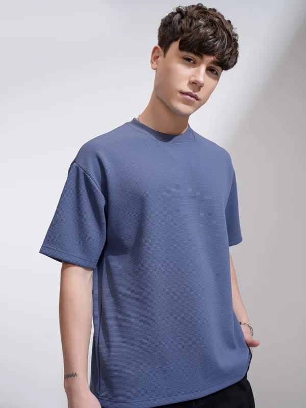 Highlander Men Blue Self Design Round Neck Relaxed Fit T-Shirt