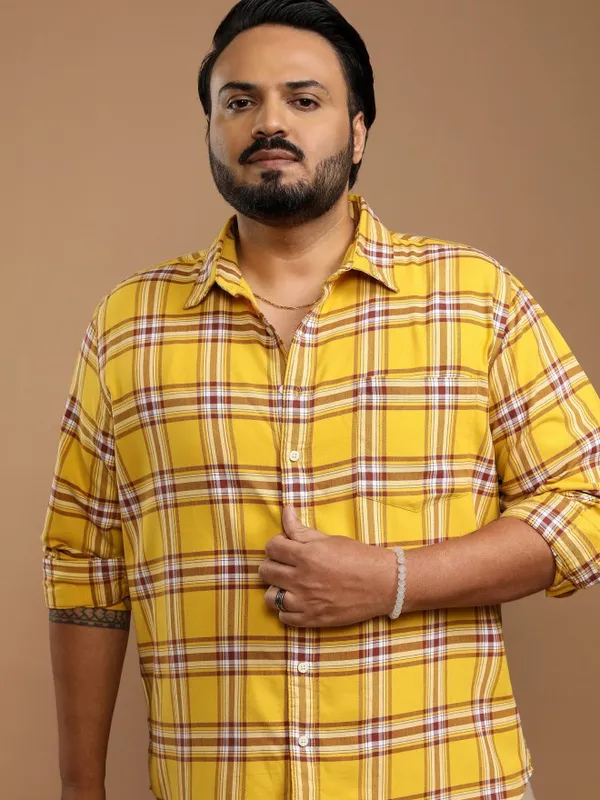 Men Regular Fit Casual Shirt