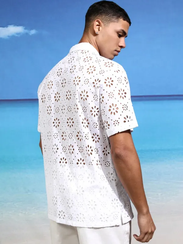 Highlander Men White Self Design Relaxed Fit Casual Shirt