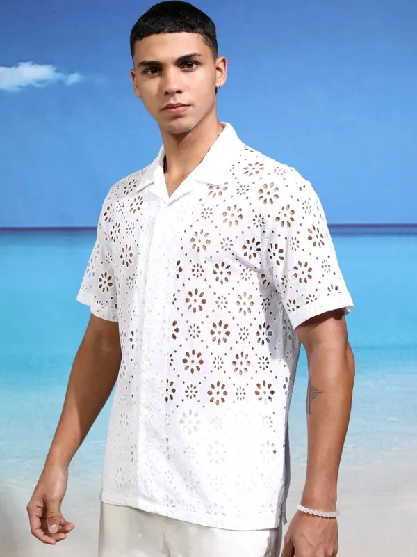 Highlander Men White Self Design Relaxed Fit Casual Shirt