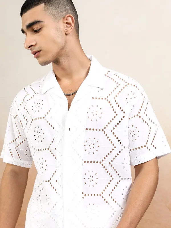 Highlander Men White Textured Relaxed Fit Casual Shirt