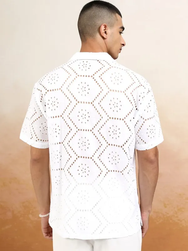 Highlander Men White Textured Relaxed Fit Casual Shirt