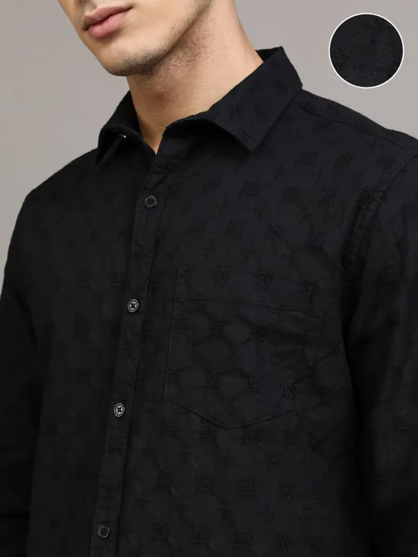 Highlander Men Black Textured Regular Fit Casual Shirt
