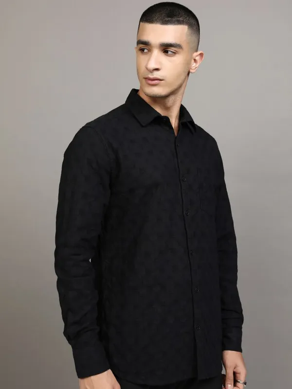 Highlander Men Black Textured Regular Fit Casual Shirt