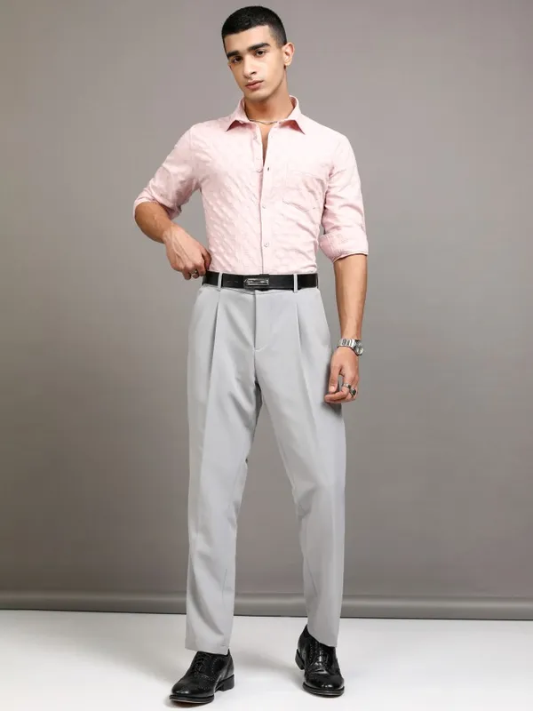 Highlander Men Pink Textured Regular Fit Casual Shirt