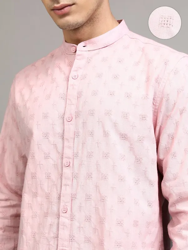Highlander Men Pink Textured Regular Fit Casual Shirt