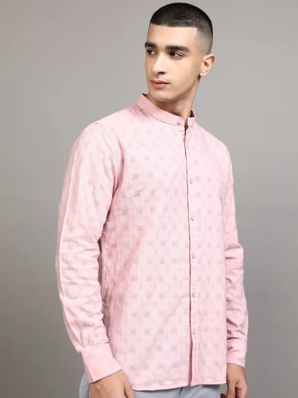 Highlander Men Pink Textured Regular Fit Casual Shirt