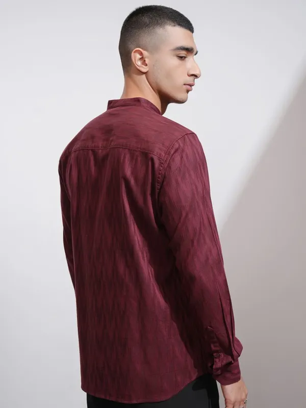 Highlander Men Maroon Textured Regular Fit Casual Shirt