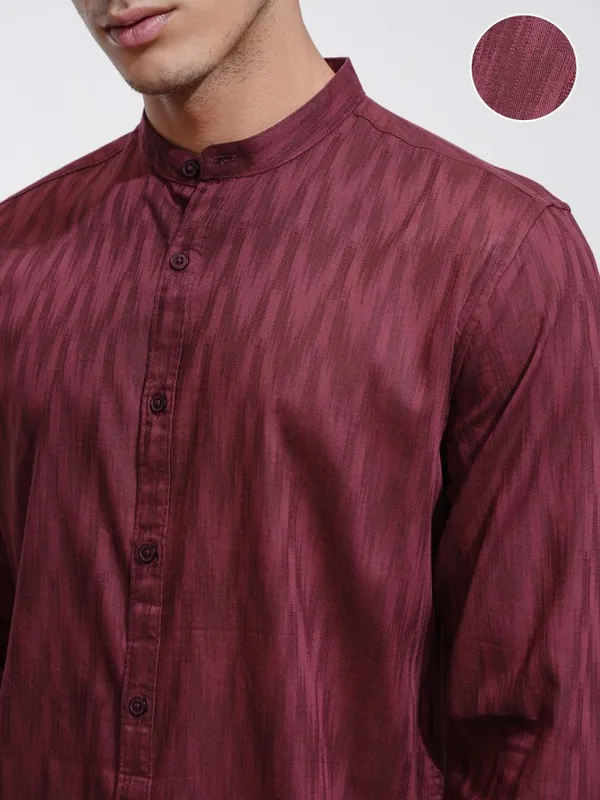Highlander Men Maroon Textured Regular Fit Casual Shirt