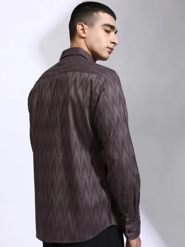 Highlander Men Purple Textured Slim Fit Casual Shirt