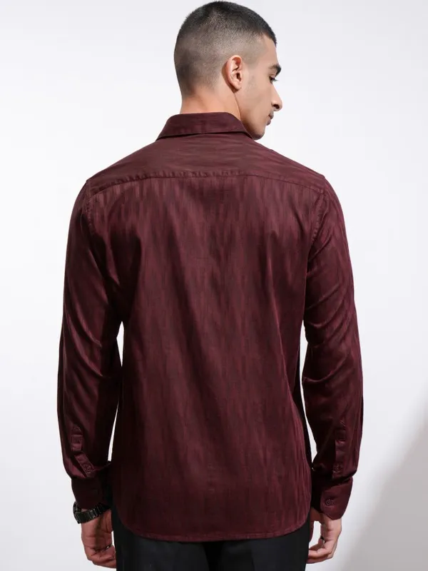 Highlander Men Maroon Textured Slim Fit Casual Shirt