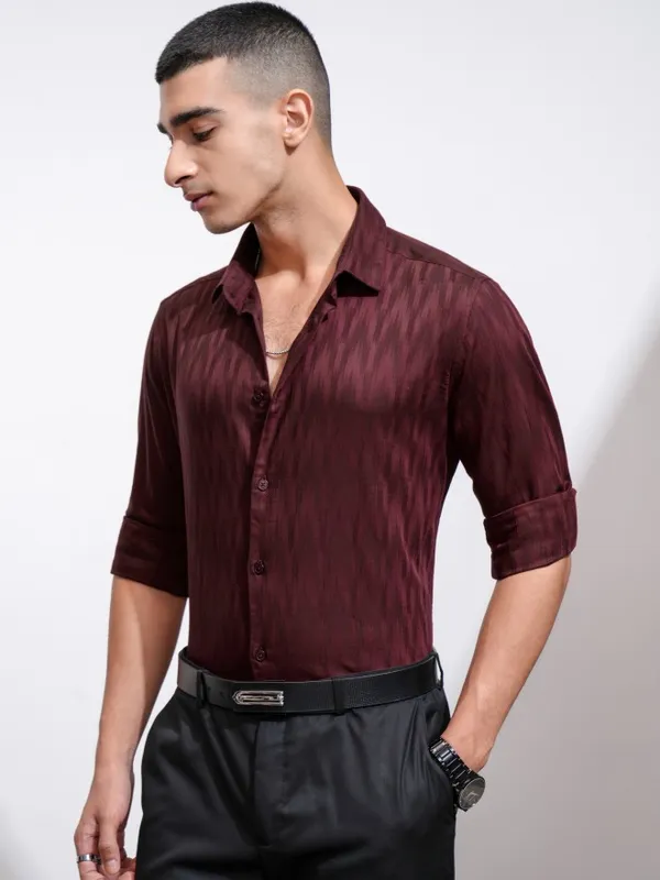 Highlander Men Maroon Textured Slim Fit Casual Shirt