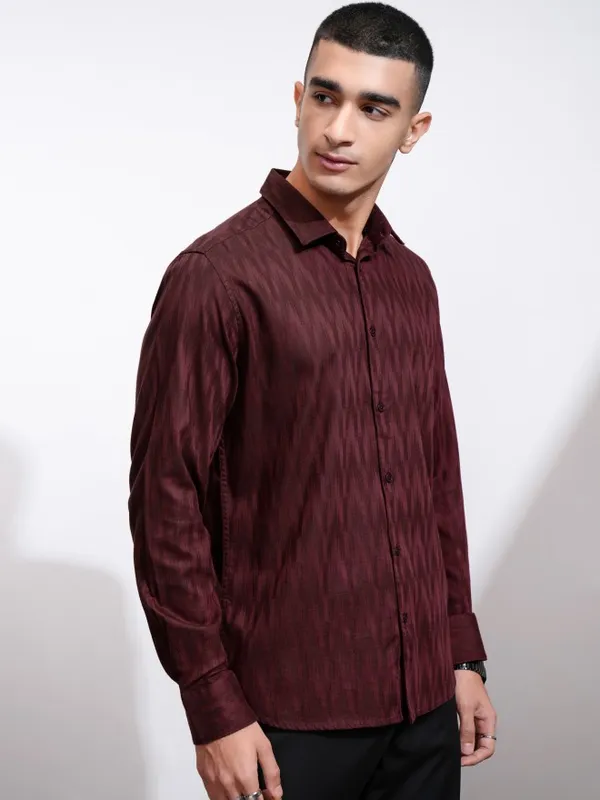 Highlander Men Maroon Textured Slim Fit Casual Shirt