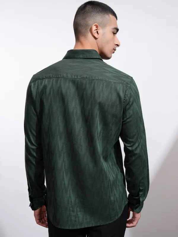 Highlander Men Green Textured Slim Fit Casual Shirt