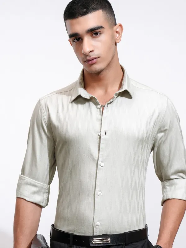 Highlander Men Green Textured Slim Fit Casual Shirt